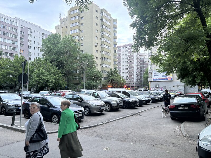 Militari, Apusului, apropiere metrou,